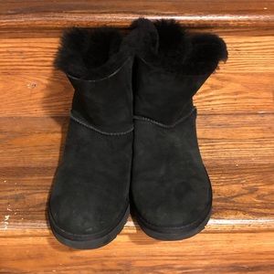 UGG- BRIGETTE BAILEY BOW UGG BLACK BOOTS.